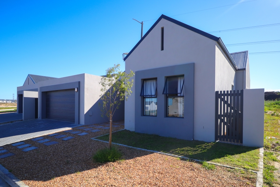 3 Bedroom Property for Sale in Aan de Wijnlanden Western Cape